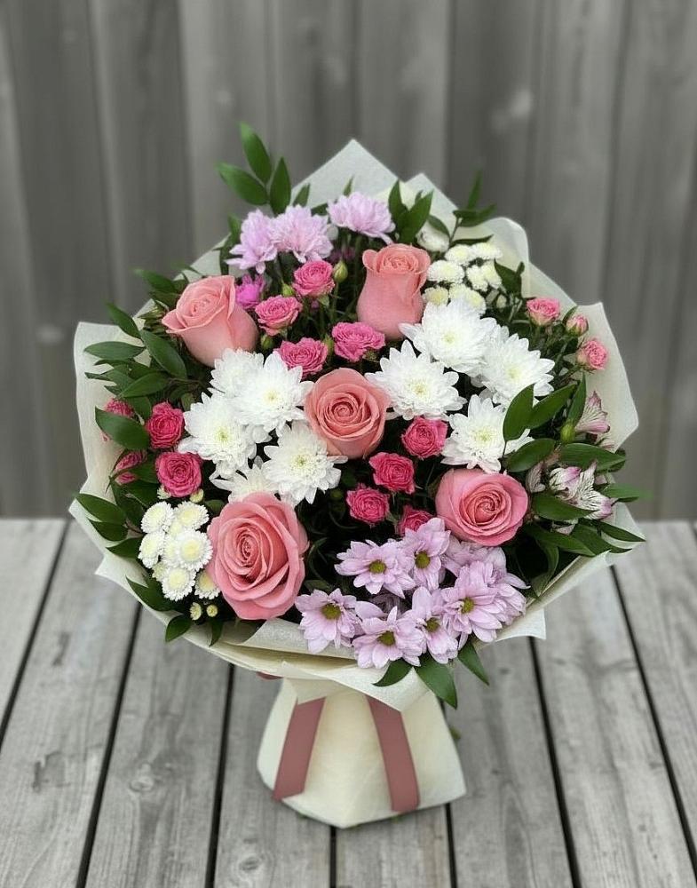 Букет цветов из: Альстромерии, Гвоздики, Розы и Хризантемы в Красносельском