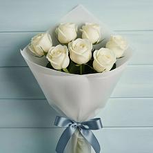 Букет 7 Белых роз Эдлесс Лав в Красносельском