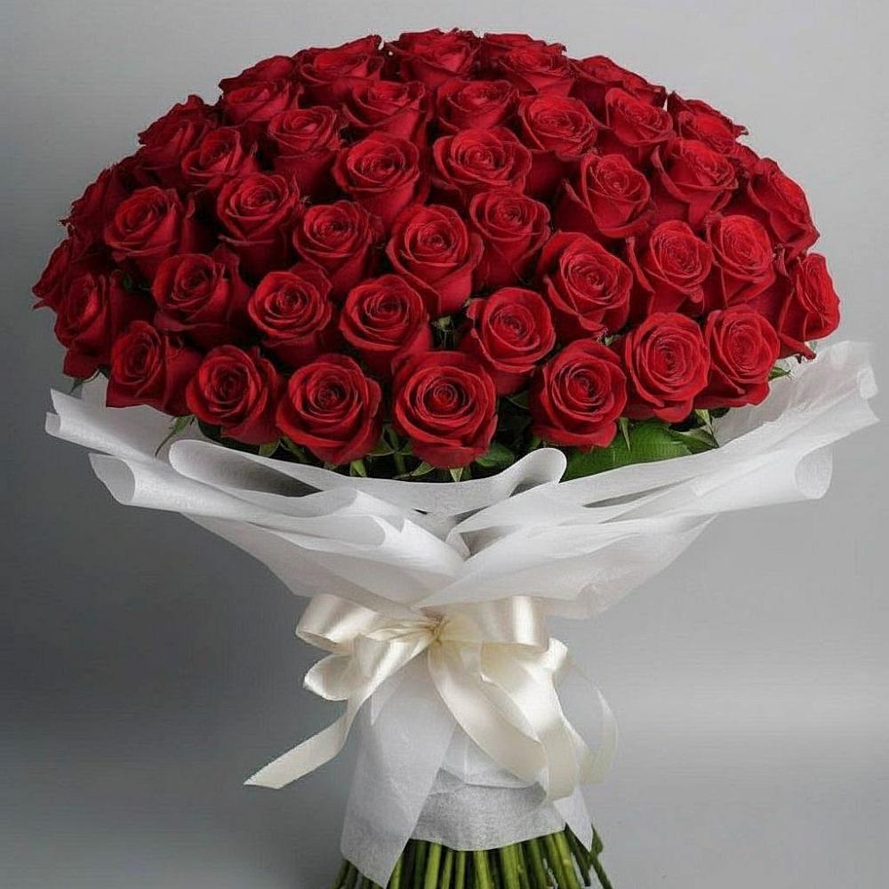 Букет 101 Красная роза Блэк Мэджик в Красносельском