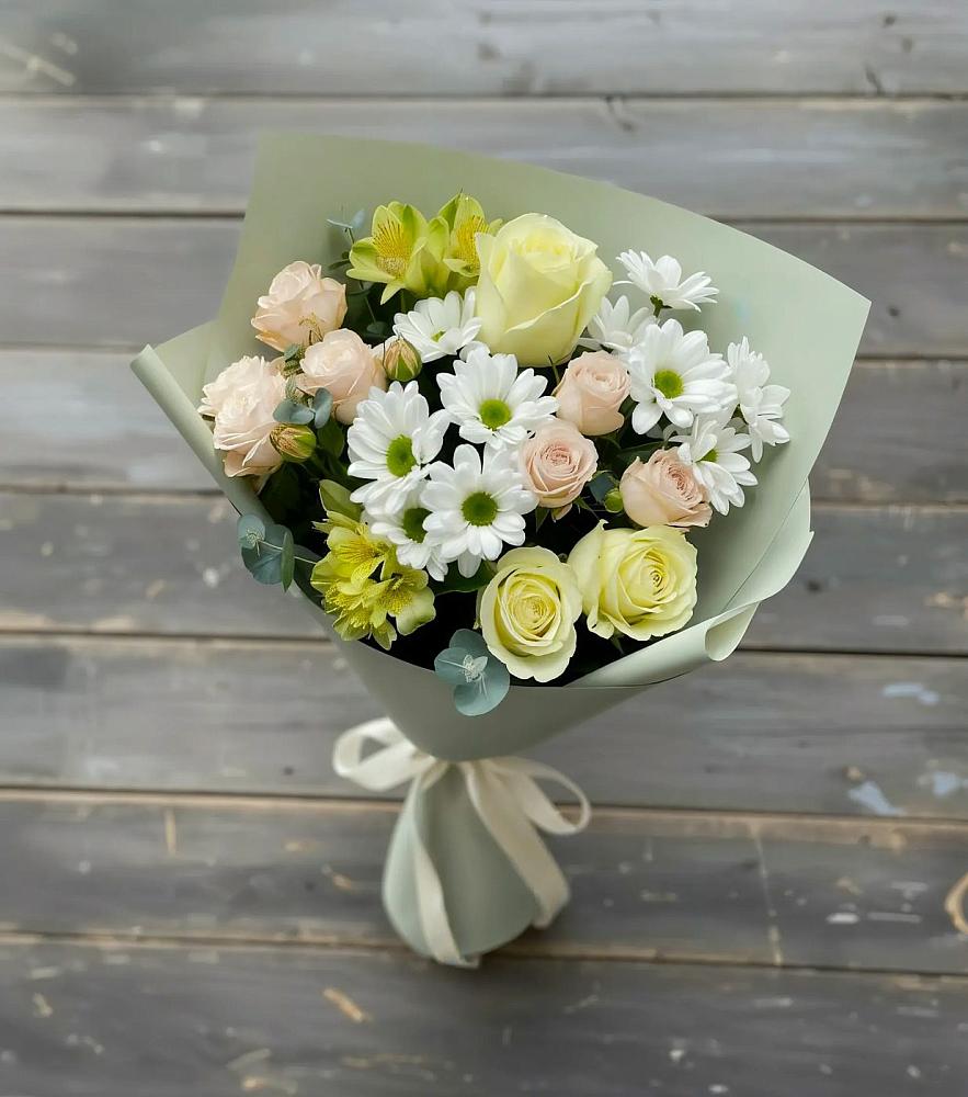 Букет цветов из: Альстромерии, Розы и Хризантемы в Красносельском