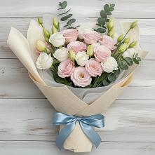 Букет цветов из:  Лизиантусы в Красносельском