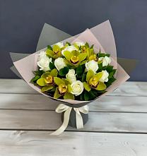 Букет цветов из:  Орхидеи и Розы в Красносельском