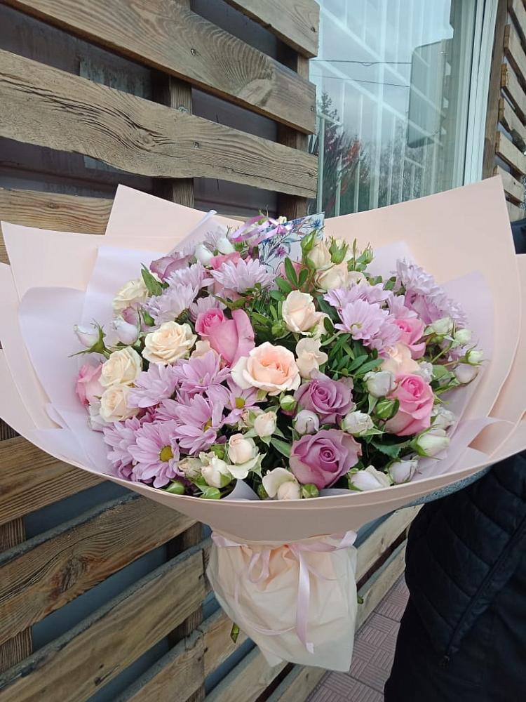 Букет цветов из: Розы и Хризантемы в Красносельском