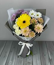 Букет цветов из:  Розы, Герберы и Хризантемы в Красносельском