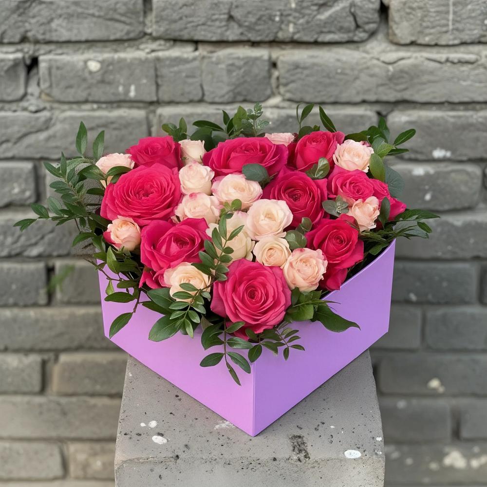 Цветочная композиция из Розы в коробке в Красносельском