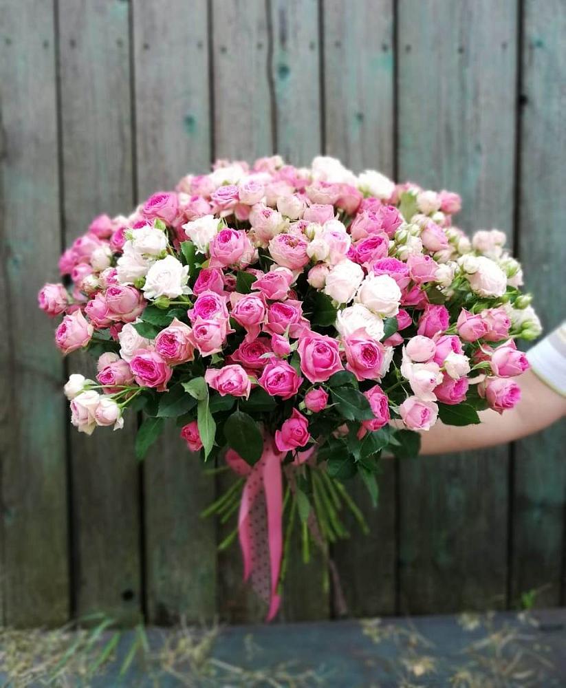 Букет Розовые кустовые розы Натали и Лав Лидия в Красносельском