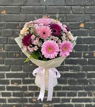 Букет цветов из:  Герберы и Хризантемы в Красносельском