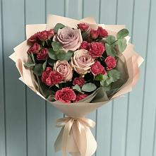 Букет цветов из:  Гвоздики и Розы в Красносельском