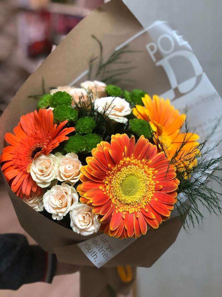 Букет цветов из: Герберы, Хризантемы и Розы в Красносельском