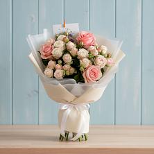 Букет цветов из:  Розы в Красносельском