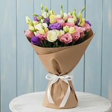 Букет цветов из:  Лизиантусы в Красносельском