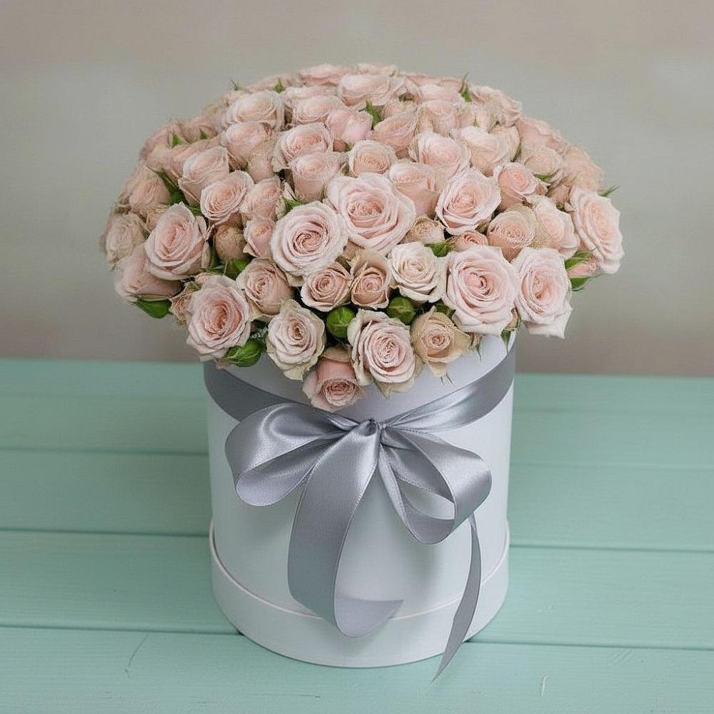 Цветочная композиция из Розы в шляпной коробке в Красносельском